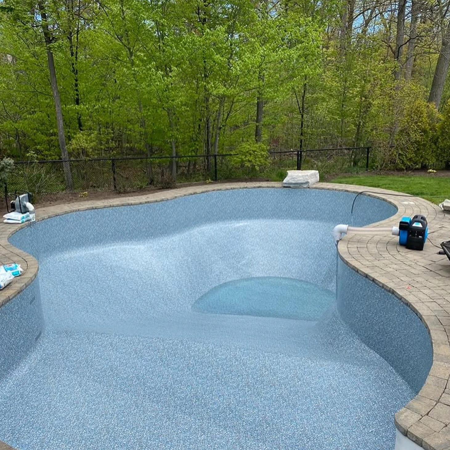 An emptypool with liner